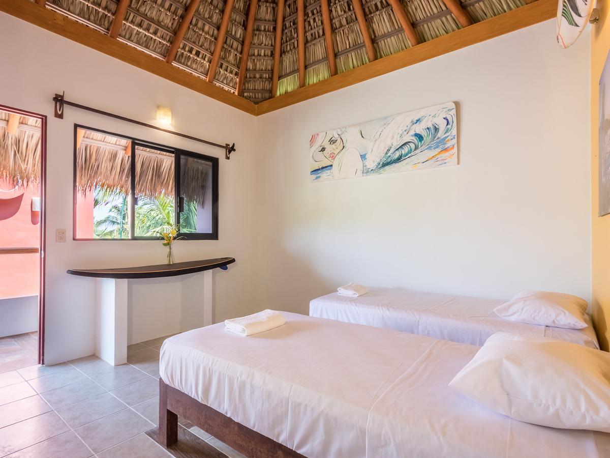 Hostel Experiencia Surf Camp Brisas de Zicatela Exterior foto