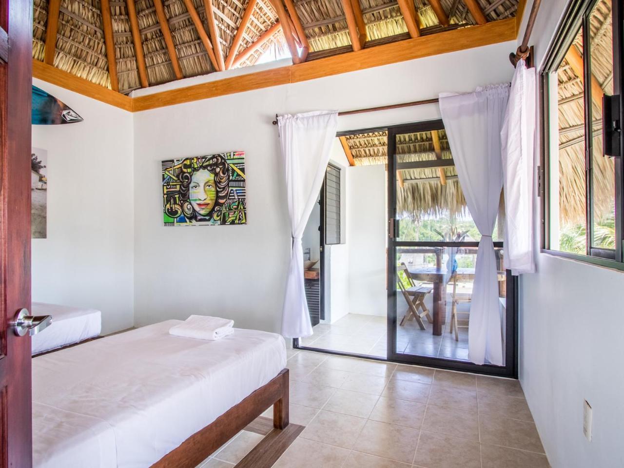 Hostel Experiencia Surf Camp Brisas de Zicatela Exterior foto